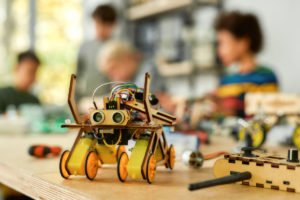 Picture of <p>Designed for children aged 10 to 15 years old, this class offers hands-on science projects and introduces basic robotics concepts.</p>
